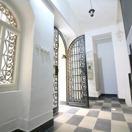 Studio Apartman Kocka Belgrad Exterior foto