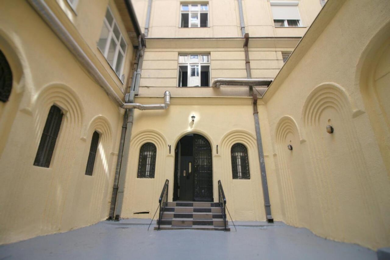 Studio Apartman Kocka Belgrad Exterior foto