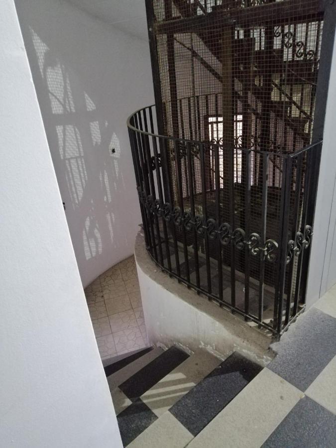 Studio Apartman Kocka Belgrad Exterior foto