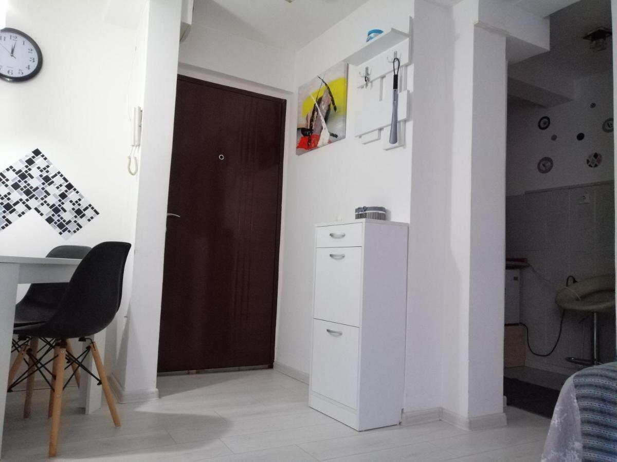 Studio Apartman Kocka Belgrad Exterior foto